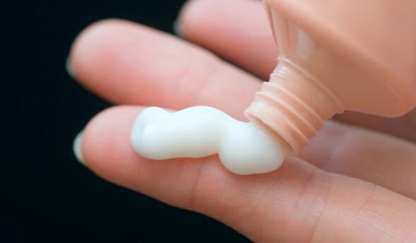 Ointment for the treatment of knee arthritis